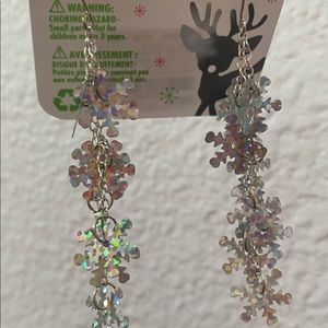 Claire’s snowflake earrings New